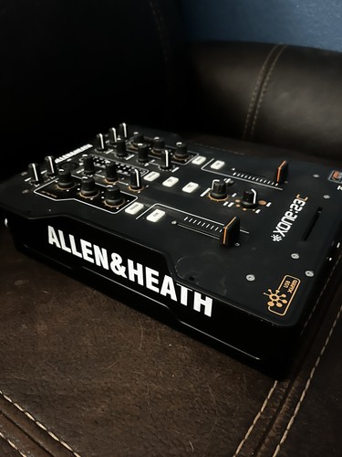 Allen heath xone 23c - &,