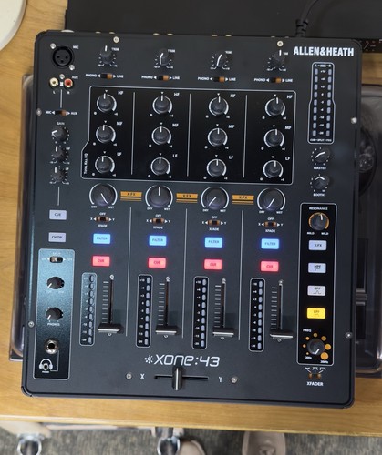 Allen heath xone dj - allen, mixer